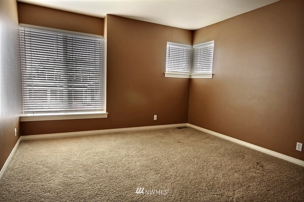 5311 Northeast 3rd Street Renton, WA 98059 - Photo 10 of 14