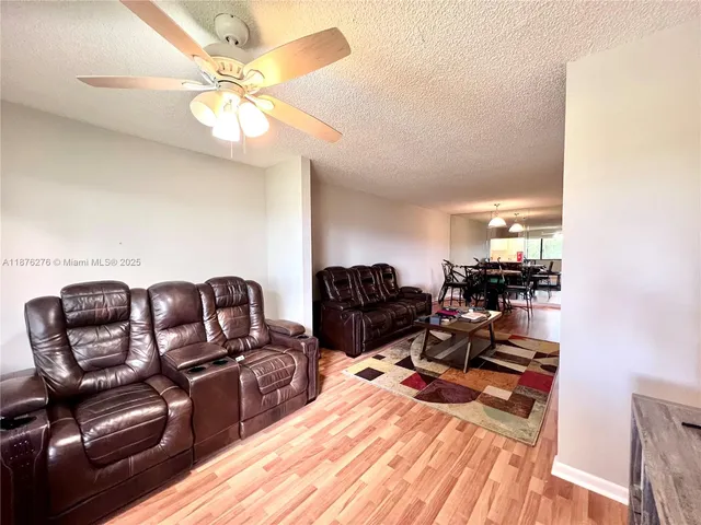 $130,000 | 4820 Lucerne Lakes Boulevard West, Unit 207, Lake Worth, FL 33467