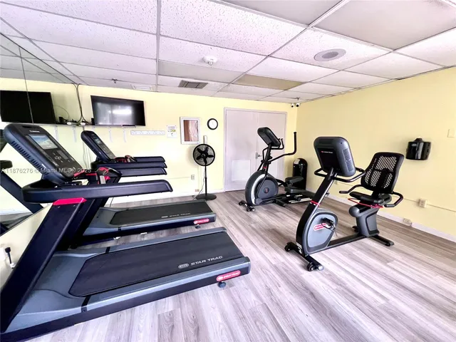 $130,000 | 4820 Lucerne Lakes Boulevard West, Unit 207, Lake Worth, FL 33467