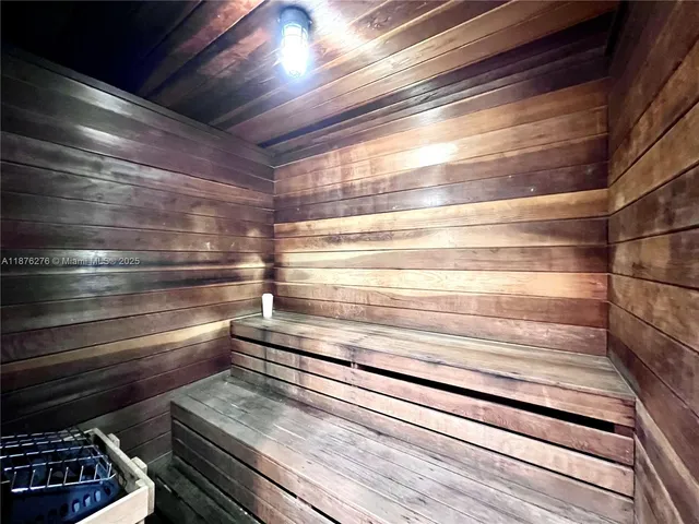 $130,000 | 4820 Lucerne Lakes Boulevard West, Unit 207, Lake Worth, FL 33467