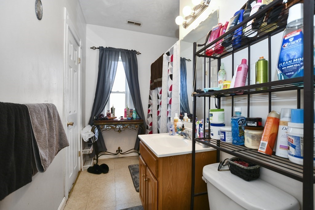 8 Lund Street Worcester, MA 01607 - Photo 19 of 31 Gallery Image 19