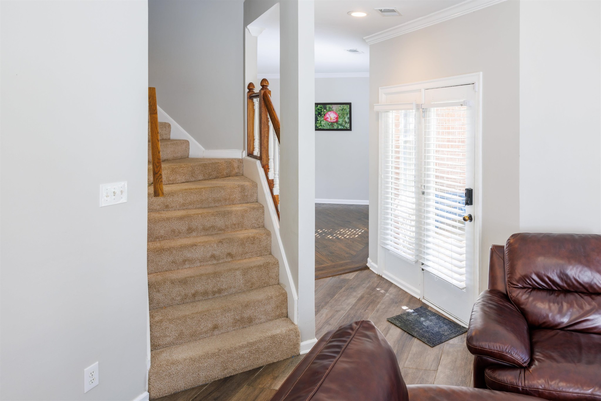 95 Morris Manor Drive Collierville, TN 38017 - Photo 11 of 35 a living room with furniture and a window