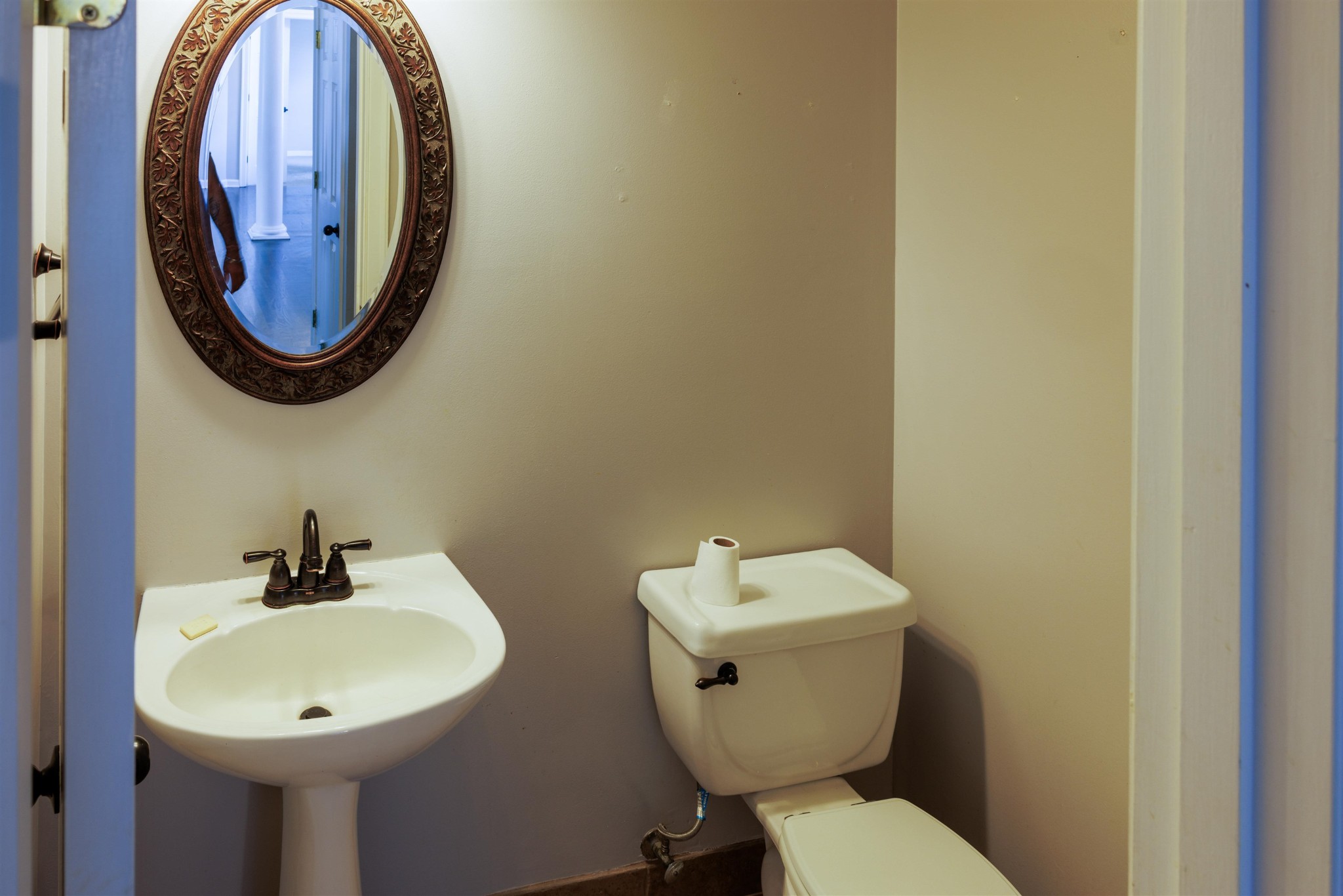 95 Morris Manor Drive Collierville, TN 38017 - Photo 22 of 35 a bathroom with a toilet and a sink
