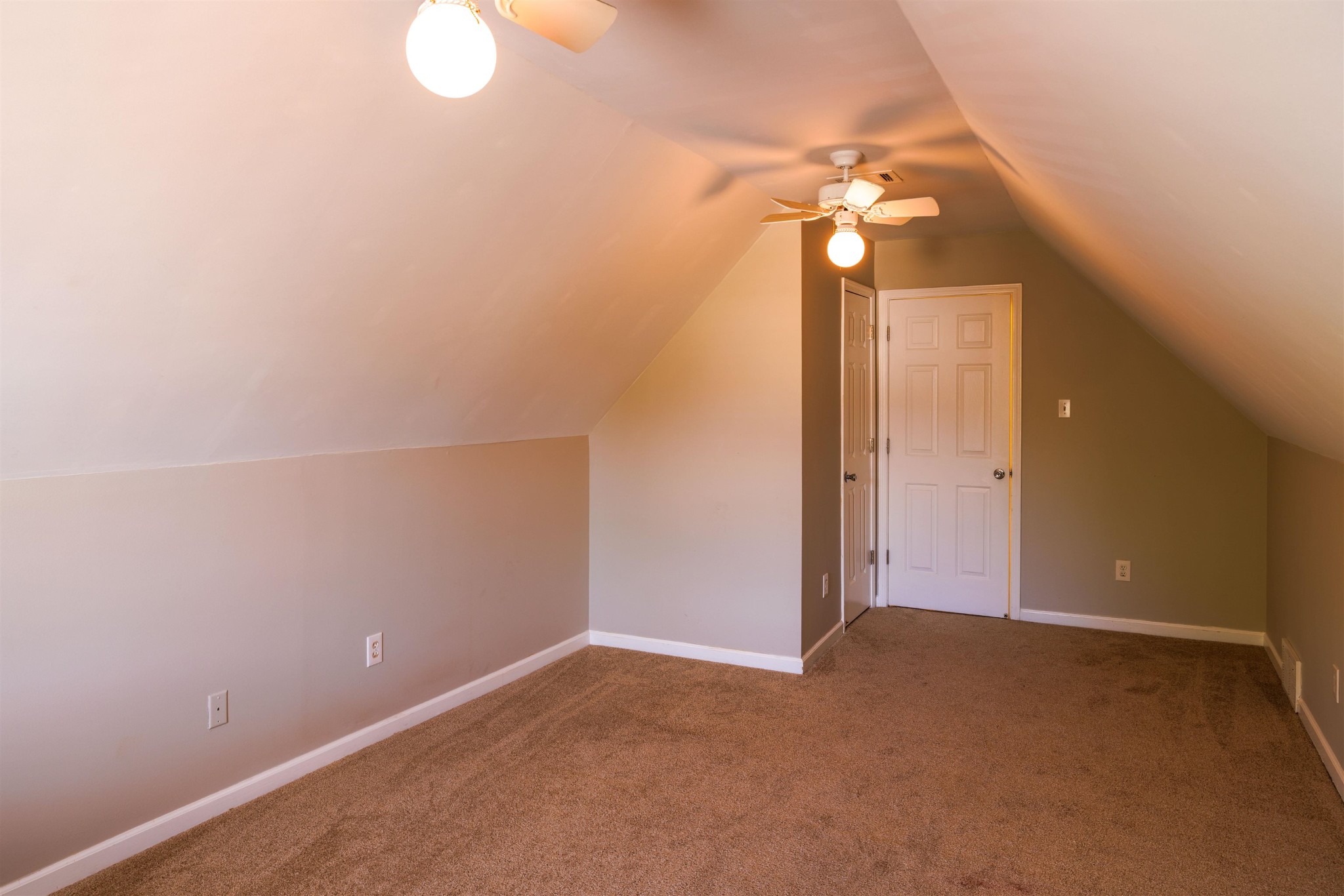 95 Morris Manor Drive Collierville, TN 38017 - Photo 24 of 35 an empty room with a bathroom