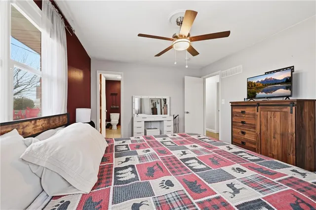 $324,900 | 812 Pleasant Street, Odessa, MO 64076