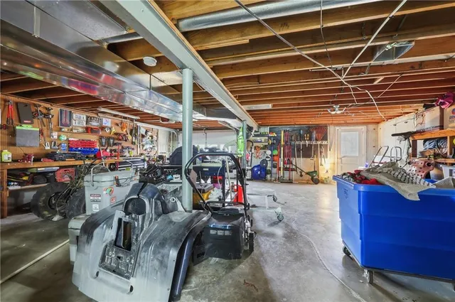 $324,900 | 812 Pleasant Street, Odessa, MO 64076