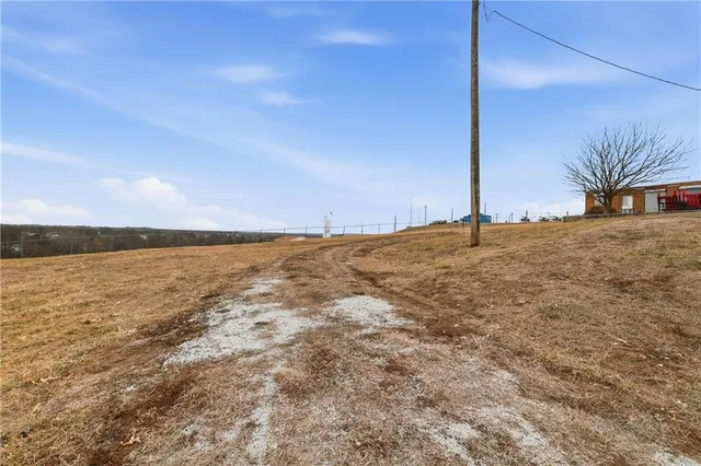 $324,900 | 812 Pleasant Street, Odessa, MO 64076