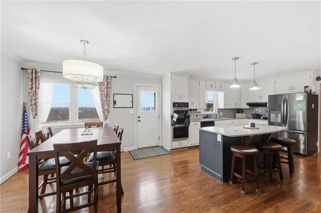 $324,900 | 812 Pleasant Street, Odessa, MO 64076