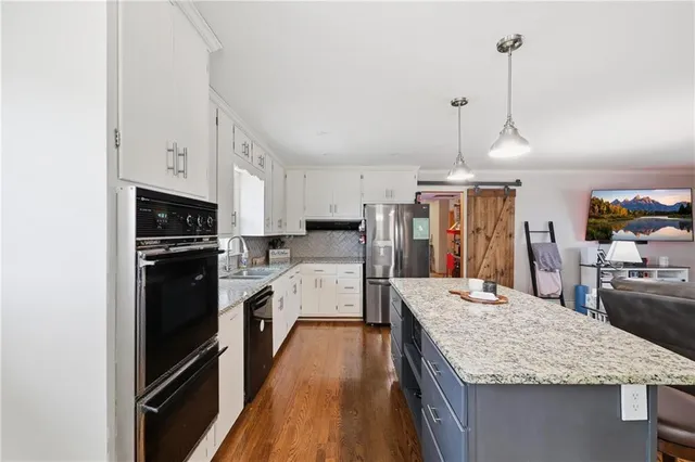 $324,900 | 812 Pleasant Street, Odessa, MO 64076