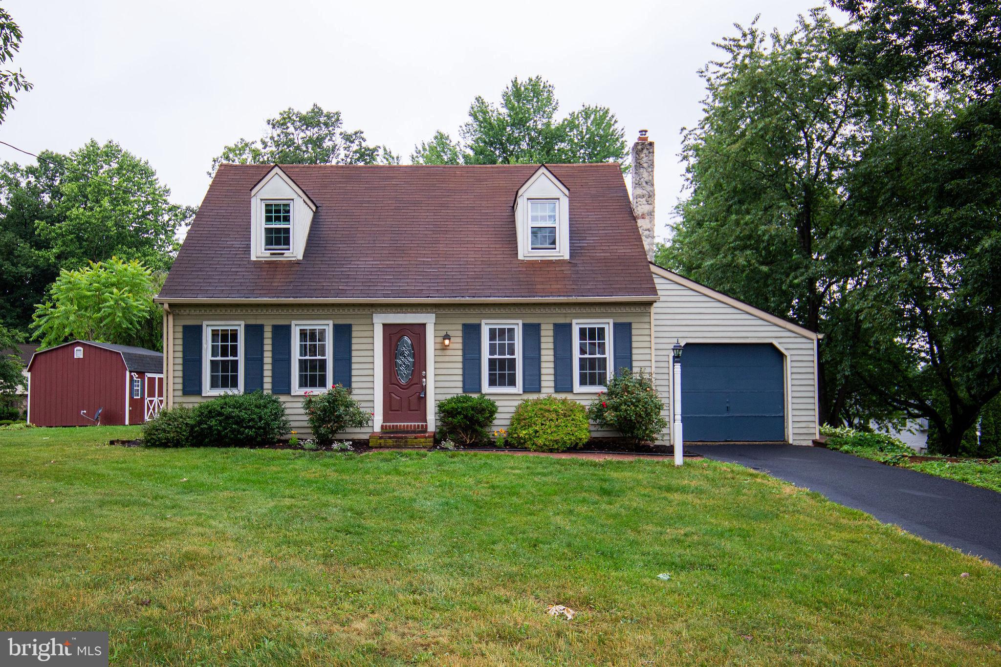 4 Picnic Woods Road Lititz, PA 17543 - Photo 2 of 46