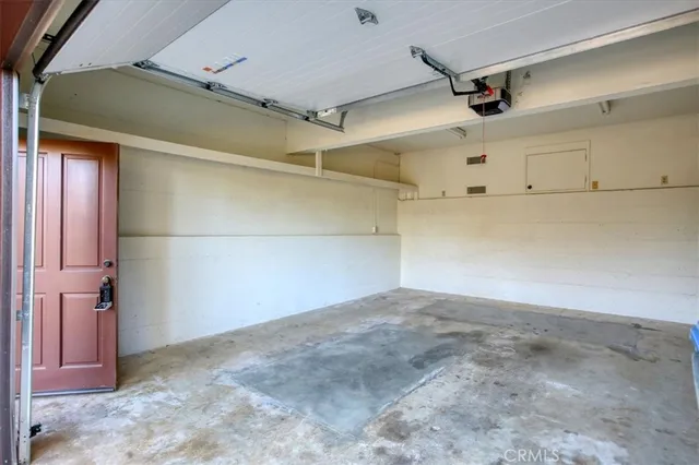 a view of outdoor space kitchen and entryway