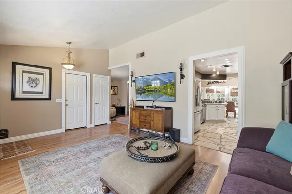 $699,999 | 28149 Branch Road, Castaic, CA 91384