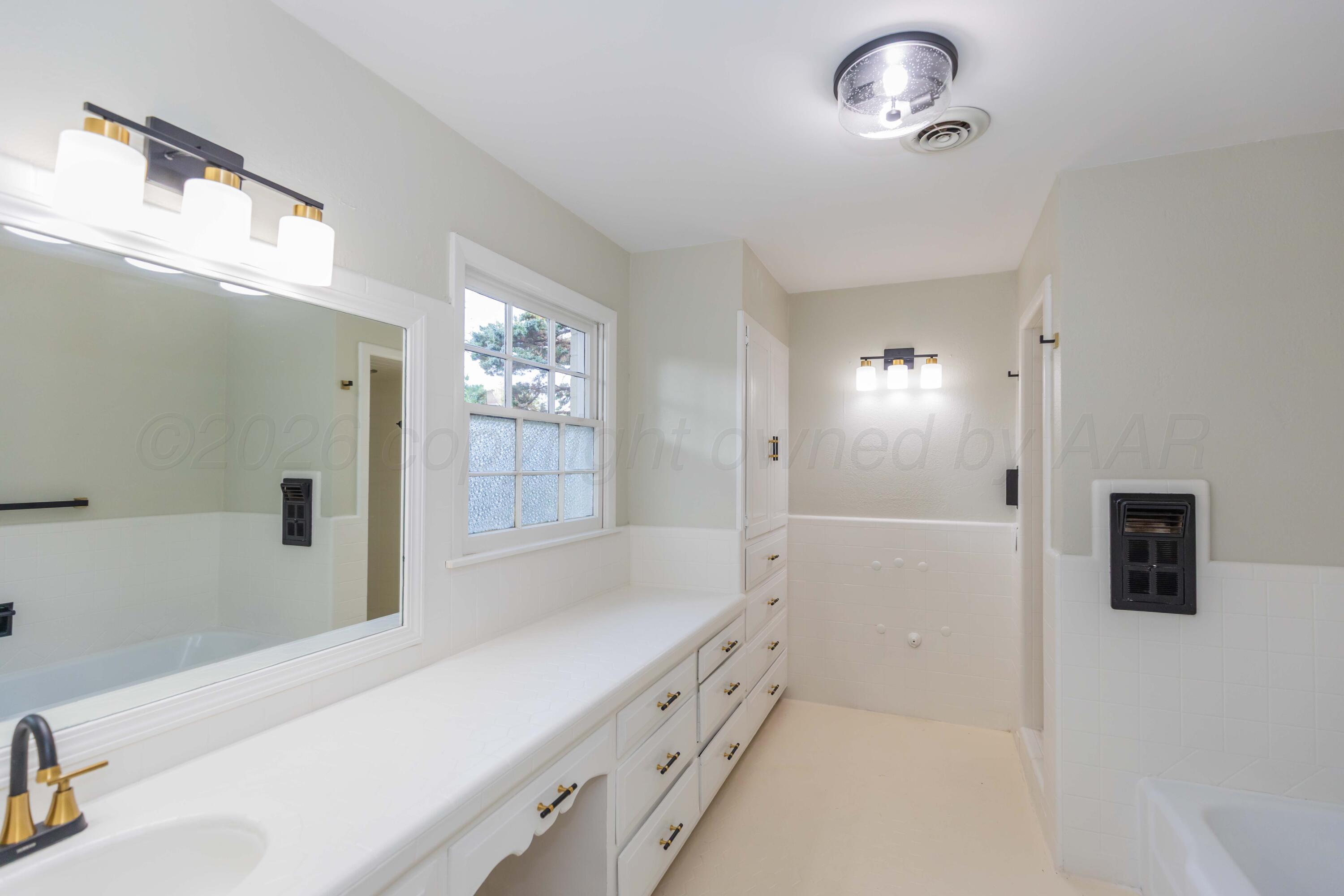 4802 Olsen Boulevard Amarillo, TX 79106 - Photo 11 of 20 MASTER BATH VIEW 1