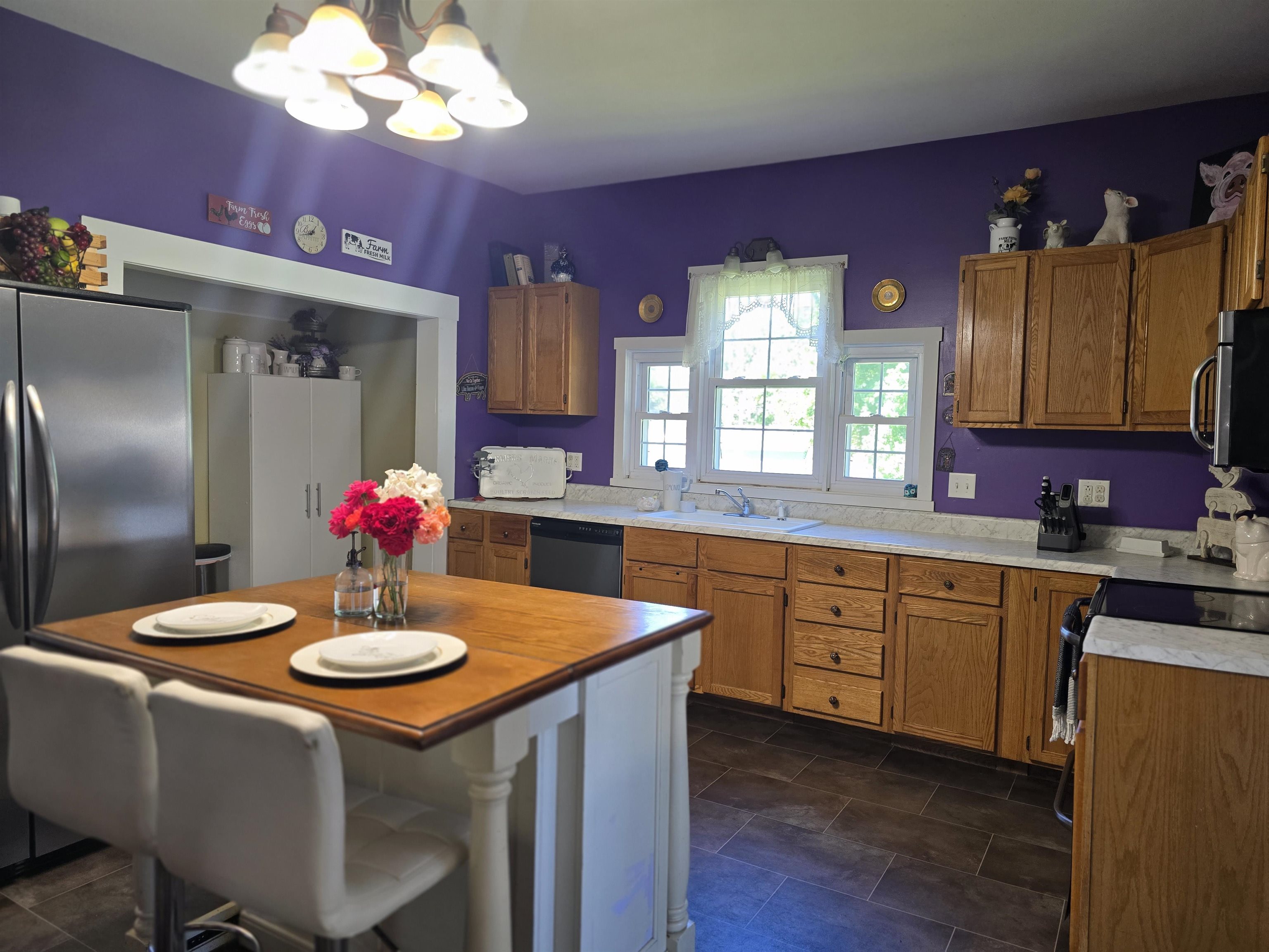 729 Locust Street Carthage, IL 62321 - Photo 2 of 32