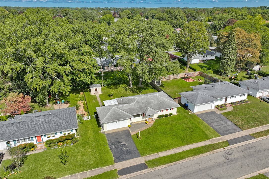 82 Woolacott Road Rochester, NY 14621 - Photo 40 of 45 Gallery Image 40