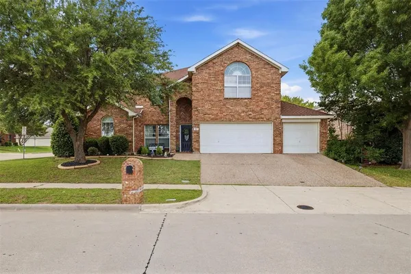 $599,999 | 601 Cresthaven Drive, McKinney, TX 75071
