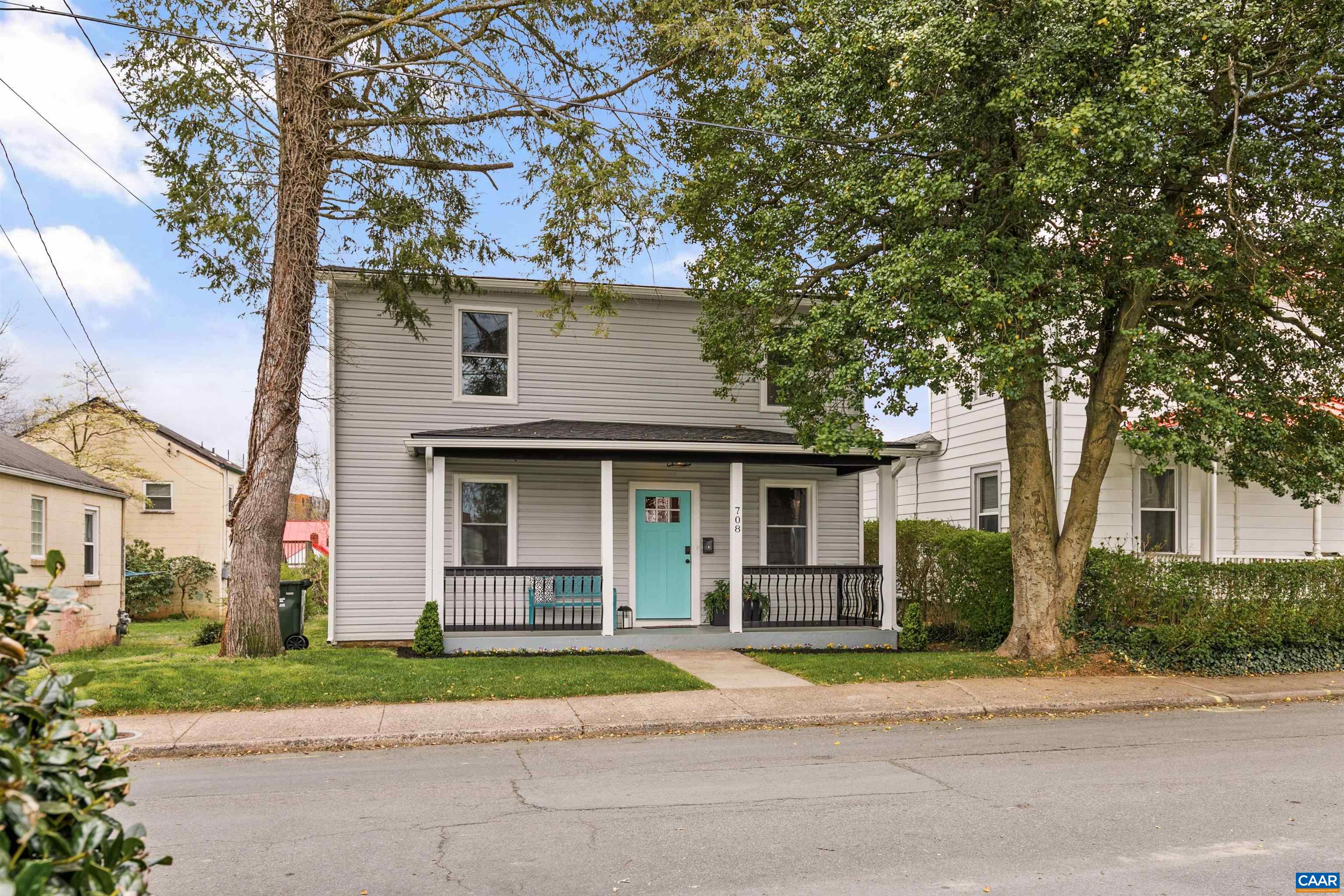708 West Street Charlottesville, VA 22903 - Photo 2 of 34 front view of a house with a yard