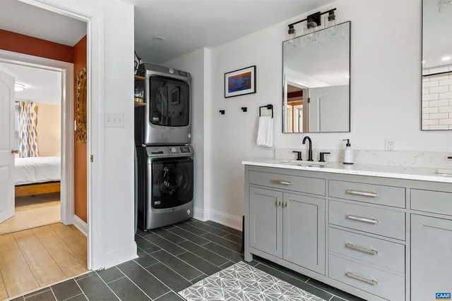 $599,900 | 708 West Street, Charlottesville, VA 22903