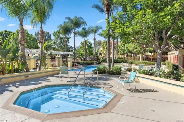 a view of a pathway with a house