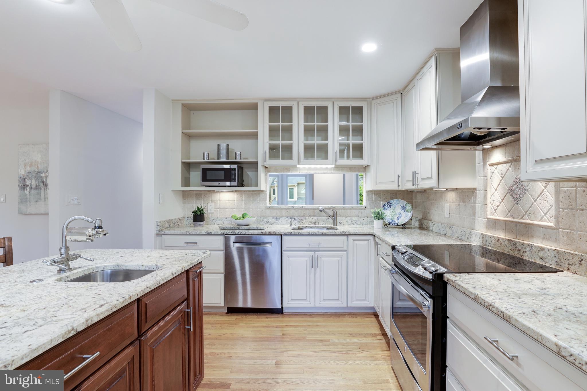 1924 Lakeport Way Reston, VA 20191 - Photo 12 of 68 Gallery Image 12