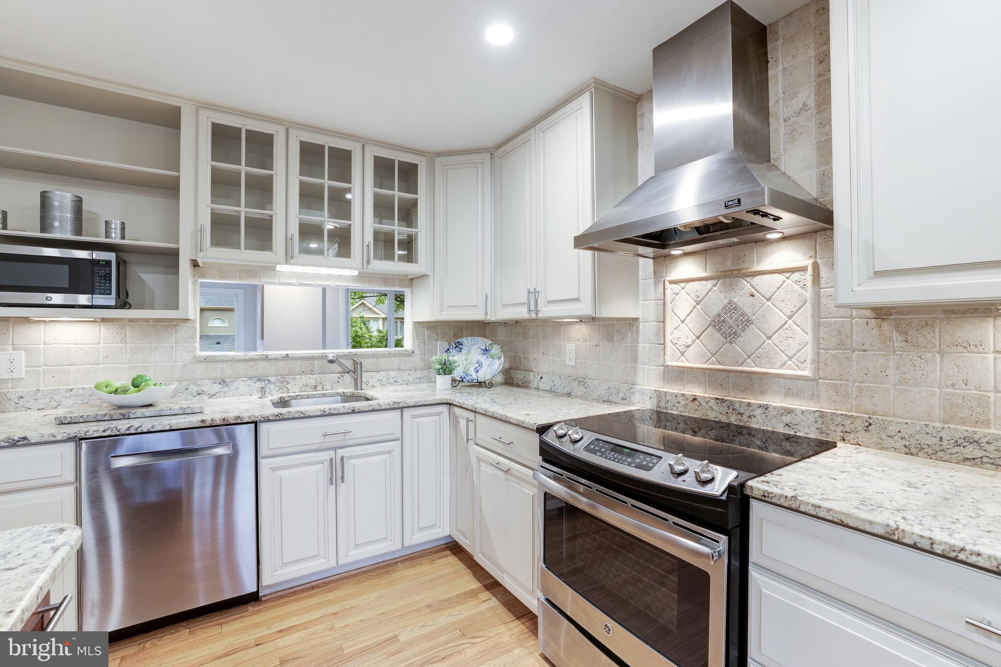 1924 Lakeport Way Reston, VA 20191 - Photo 13 of 68 Gallery Image 13