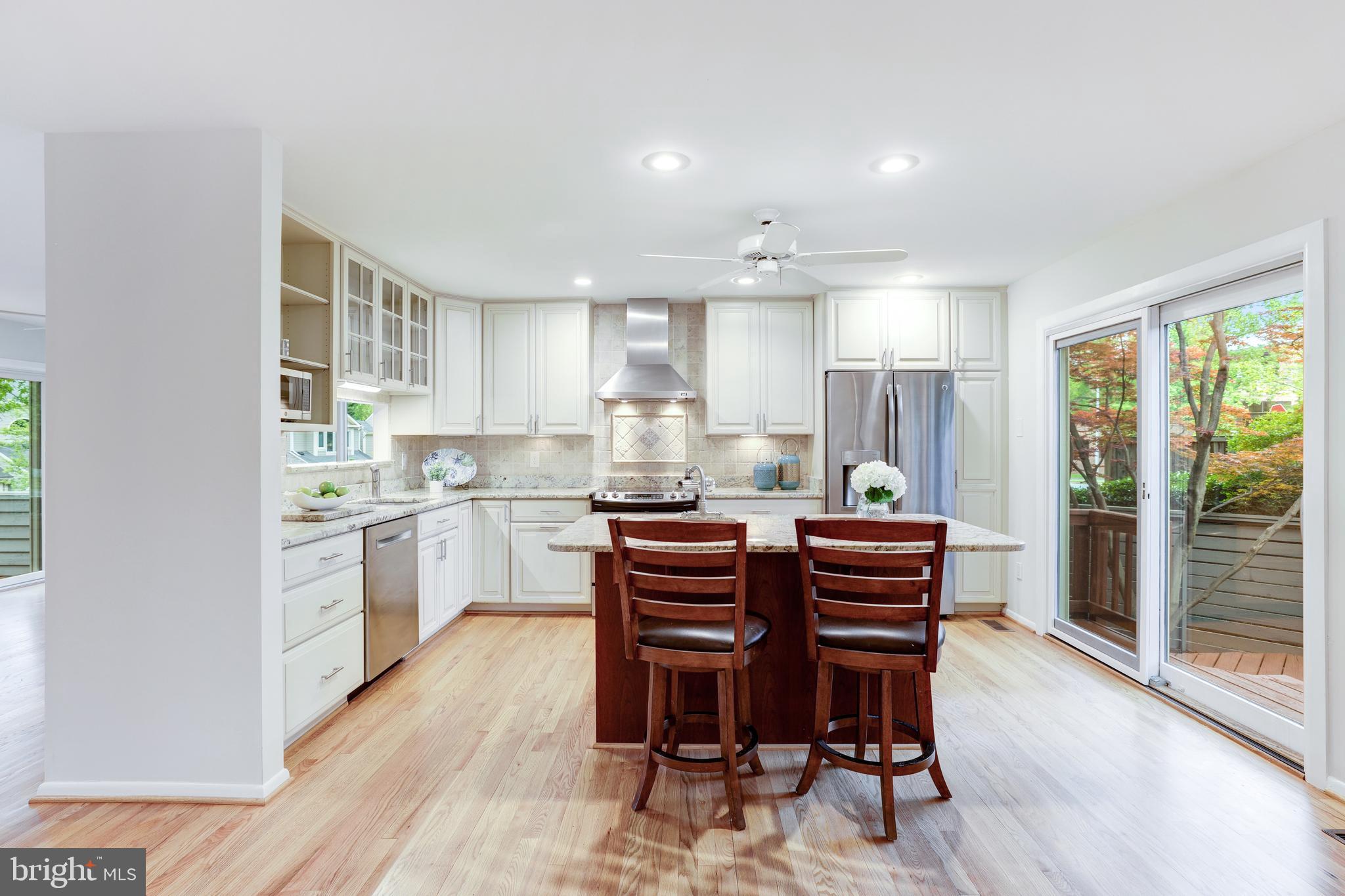 1924 Lakeport Way Reston, VA 20191 - Photo 16 of 68 Gallery Image 16