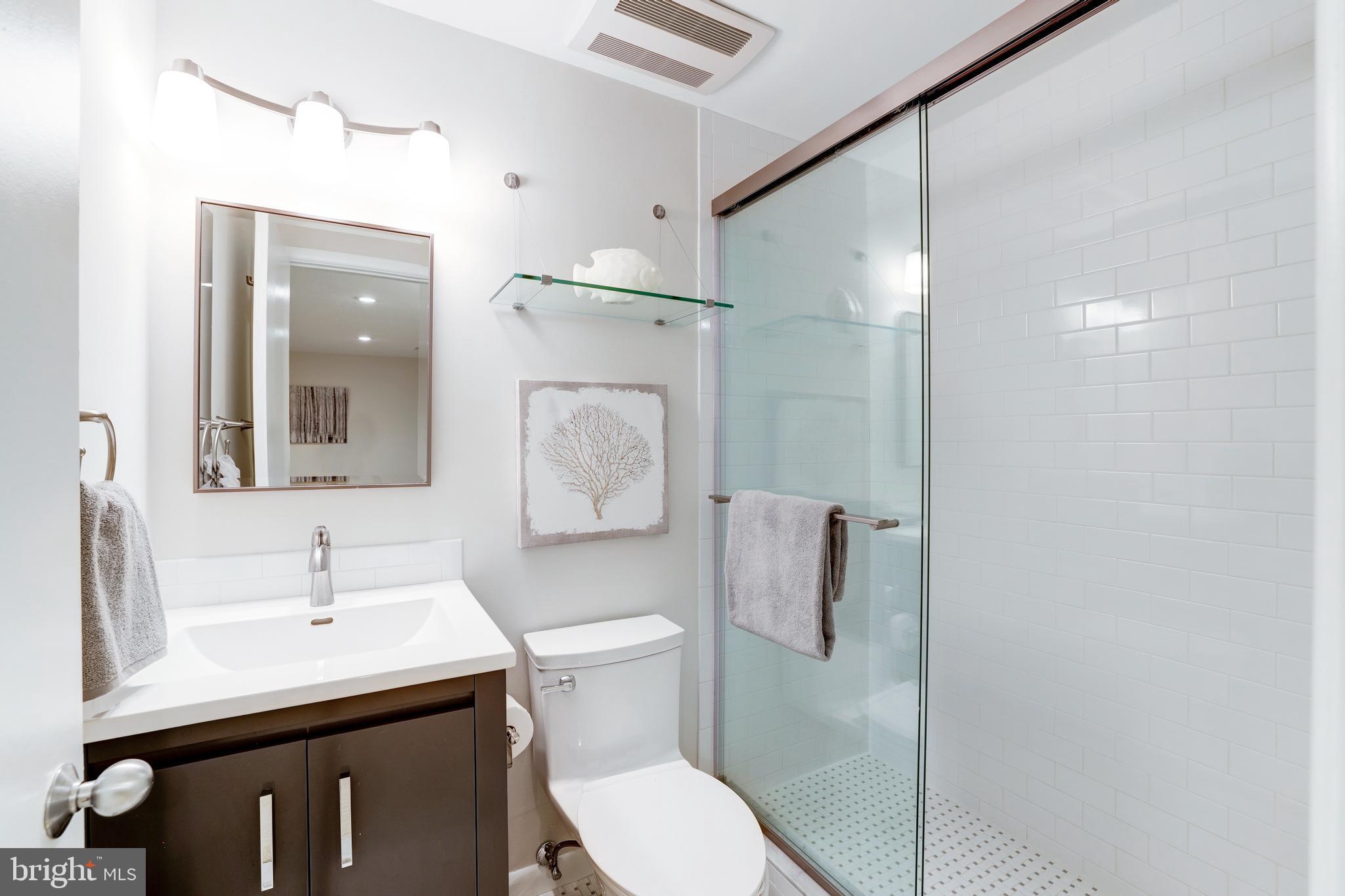 1924 Lakeport Way Reston, VA 20191 - Photo 43 of 68 Gallery Image 43