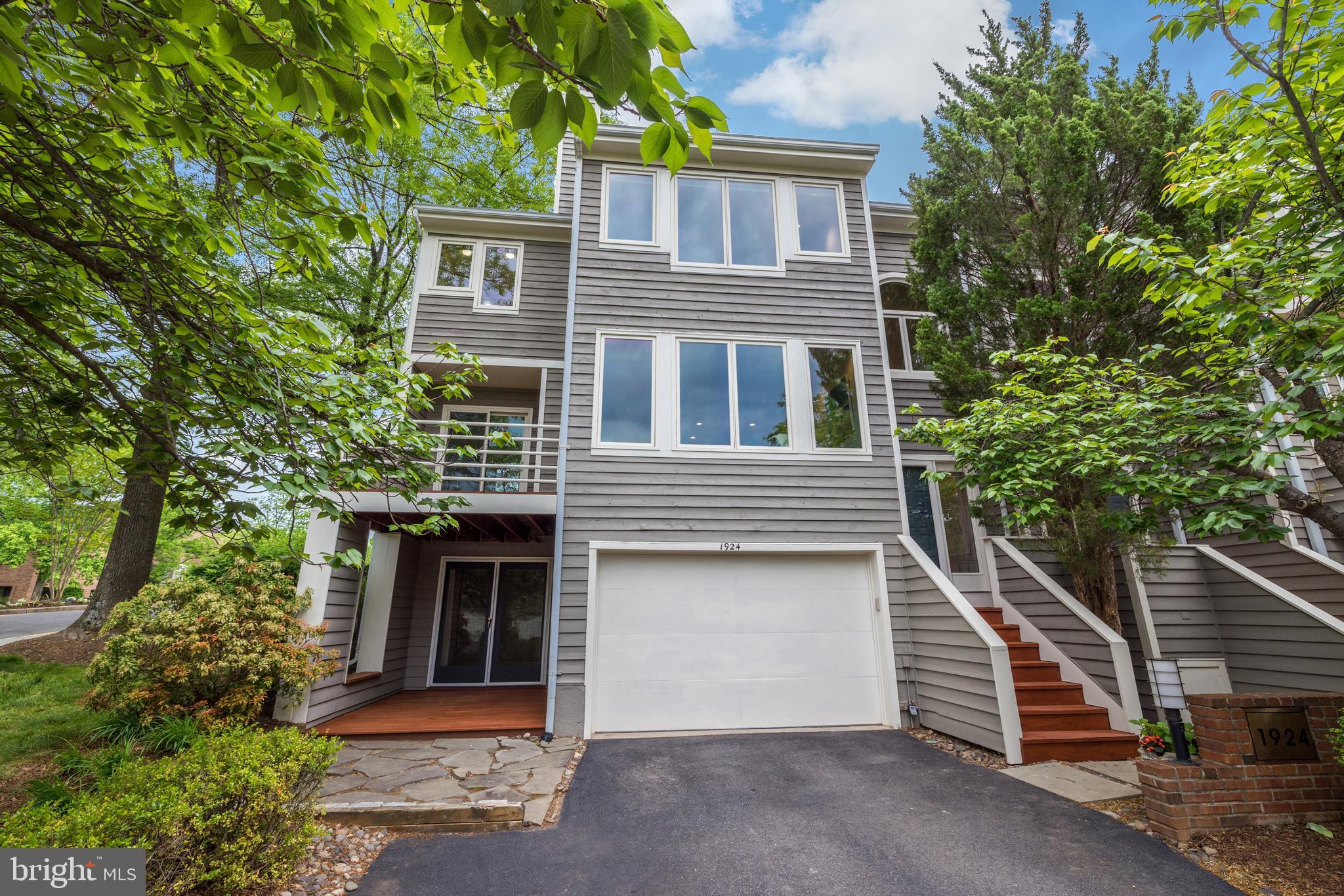 1924 Lakeport Way Reston, VA 20191 - Photo 48 of 68 Gallery Image 48