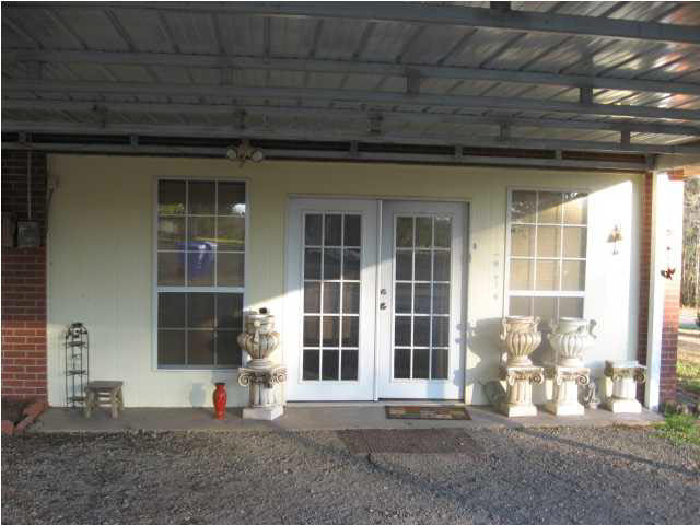 1669 Old Pearl Road Florence, MS 39073 - Photo 3 of 16 Entrance from double carport.