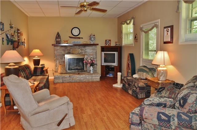 445 East Ridgetop Road Sparta, TN 38583 - Photo 5 of 9 Gallery Image 5