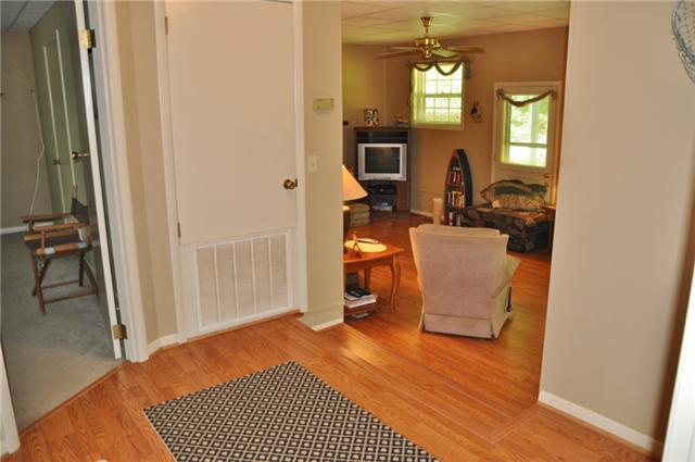 445 East Ridgetop Road Sparta, TN 38583 - Photo 8 of 9 Gallery Image 8
