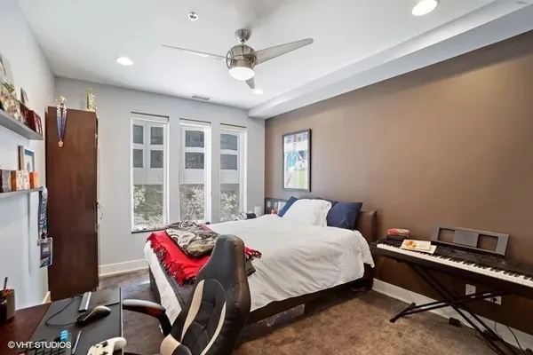 $4,000 | 178 North Harbor Drive, Unit 178, Chicago, IL 60601