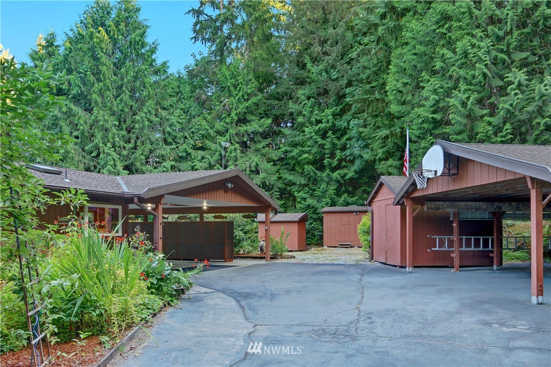 18415 West Spring Lake Drive Southeast Renton, WA 98058 - Photo 5 of 40