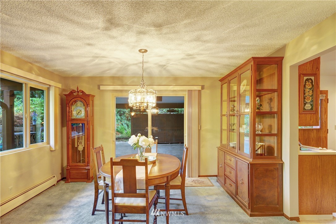 18415 West Spring Lake Drive Southeast Renton, WA 98058 - Photo 10 of 40