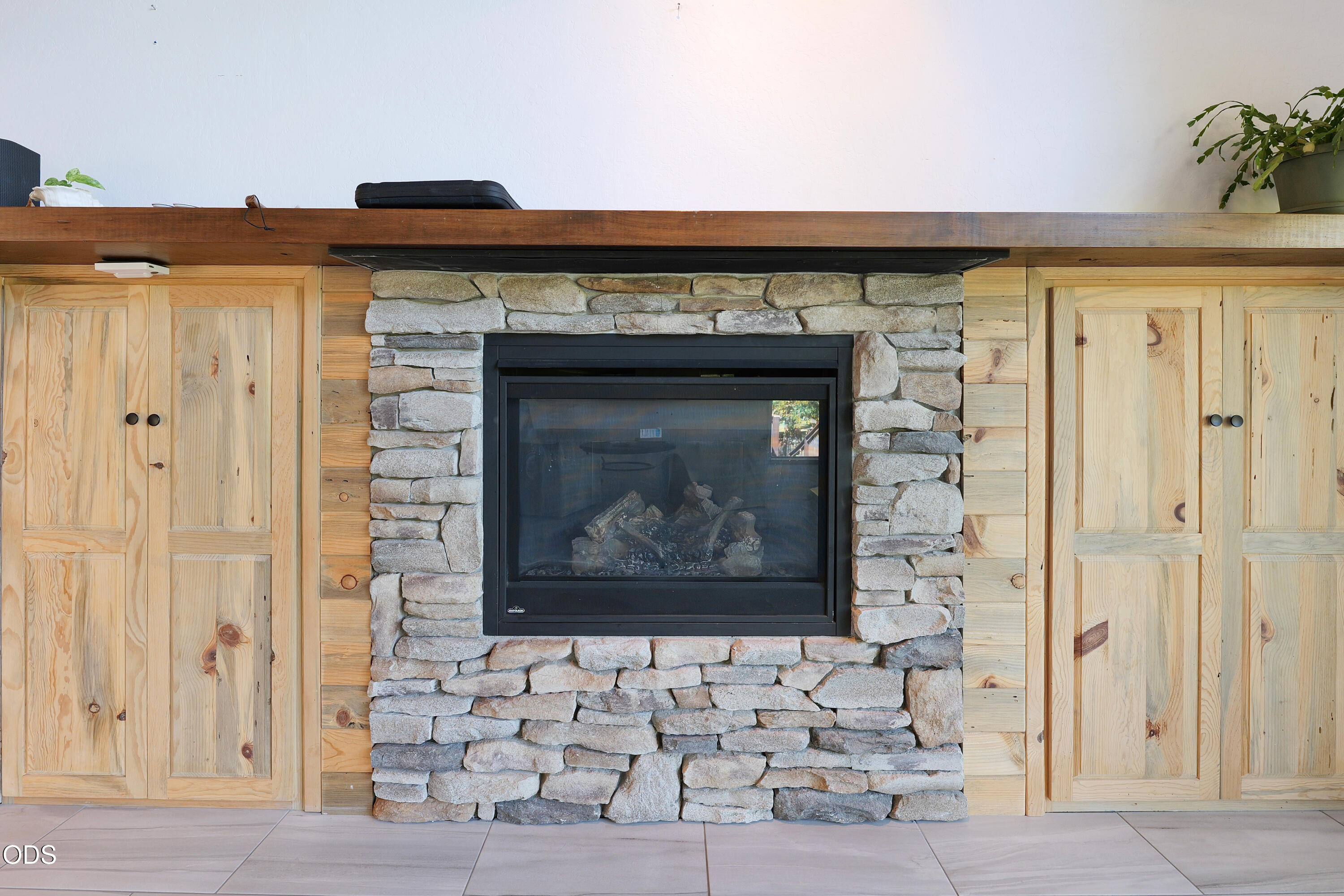 965 Old Ferry Road Shady Cove, OR 97539 - Photo 12 of 85 Gallery Image 12