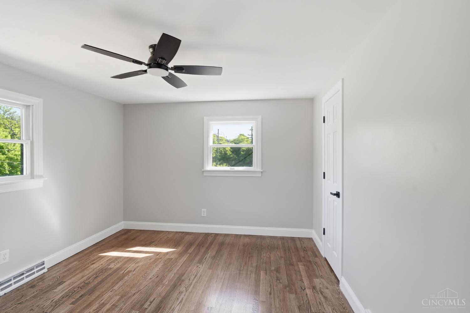 7098 Sheed Road Cincinnati, OH 45247 - Photo 18 of 28