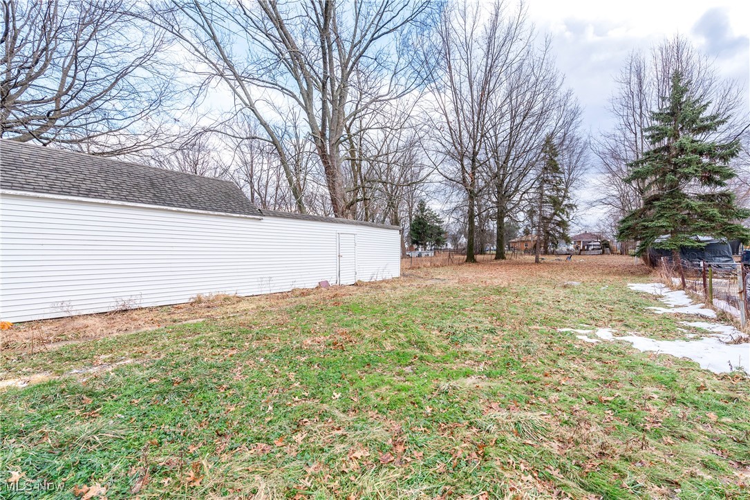 4813 Snow Road Cleveland, OH 44134 - Photo 35 of 37