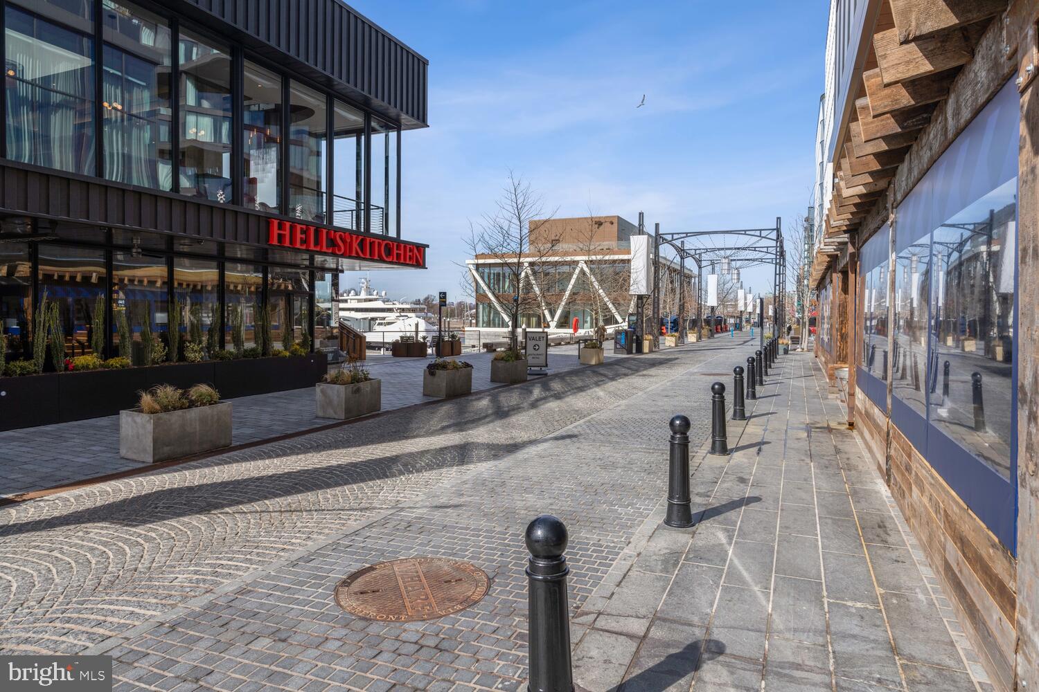 700 7th Street Southwest, Unit 716 Washington, DC 20024 - Photo 21 of 23