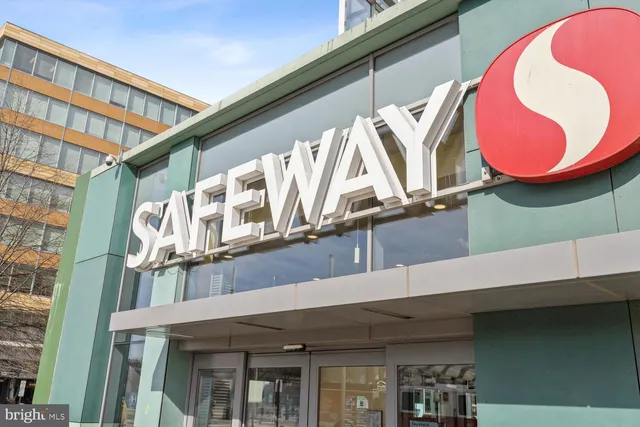 $299,000 | 700 7th Street Southwest, Unit 716, Washington, DC 20024