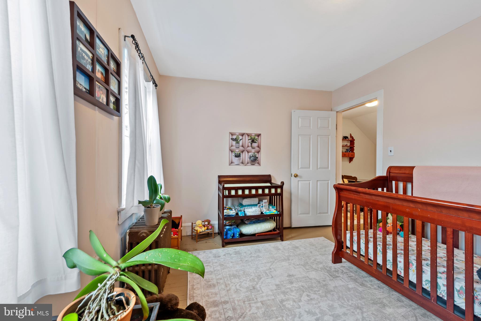 706 Murdock Road Baltimore, MD 21212 - Photo 25 of 39 a view of an entryway with wooden floor