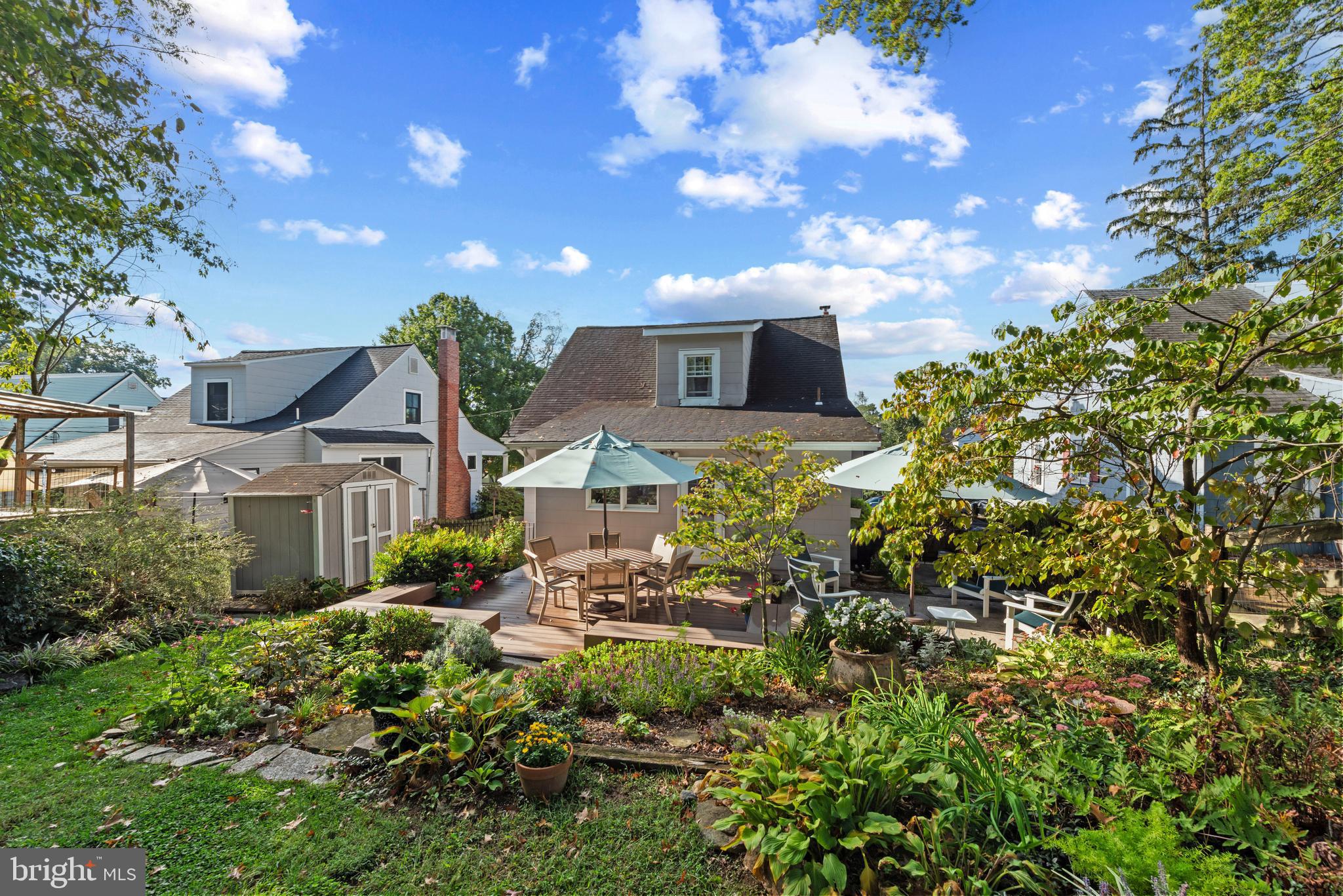 706 Murdock Road Baltimore, MD 21212 - Photo 36 of 39 a front view of a house with a yard