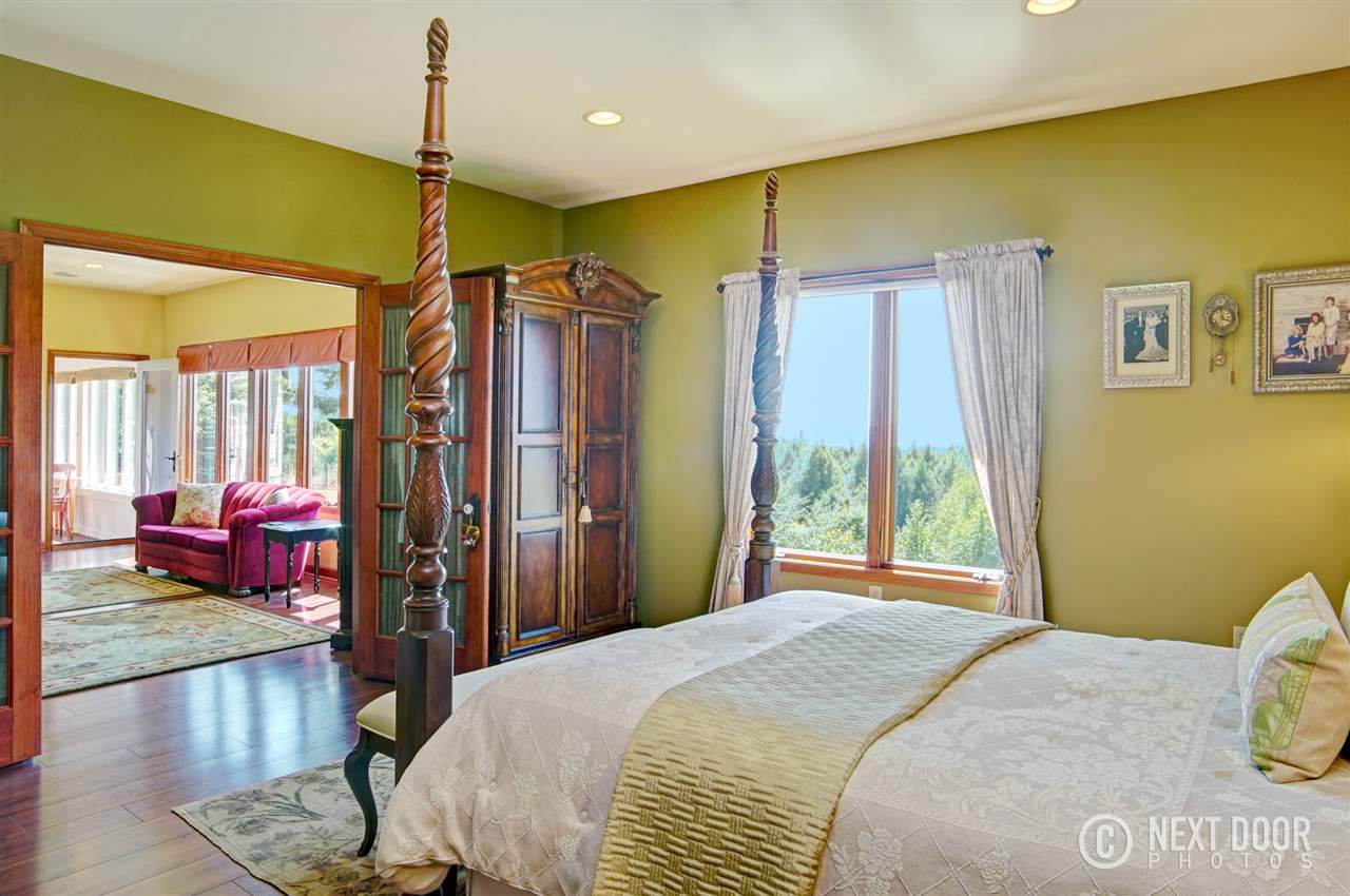9758 Horizon Ridge Lane Onekama, MI 49675 - Photo 17 of 50 1858403-16.JPG