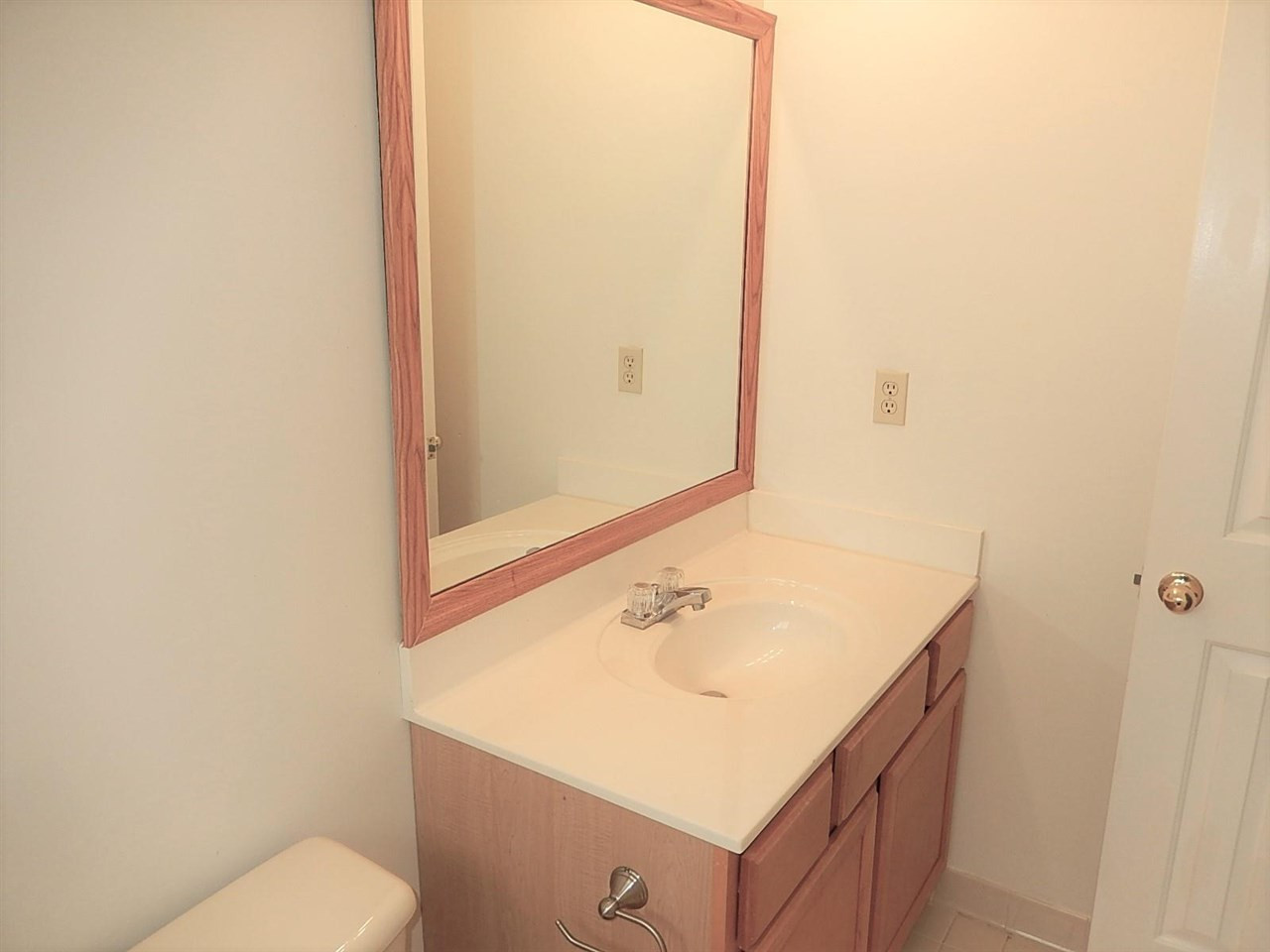 6121 Sunpointe Drive, Unit 101 Raleigh, NC 27606 - Photo 22 of 29 Photo 22