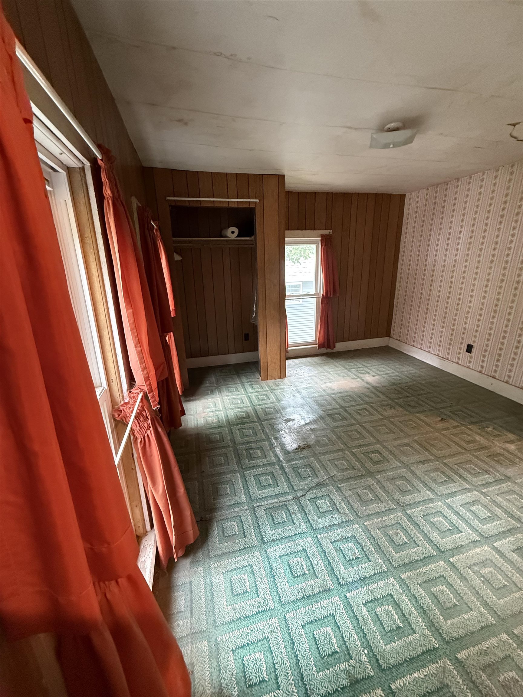 414 North Maple Street Ithaca, MI 48847 - Photo 34 of 39 1947335-3c405800-53a5-4010-bcf6-5bb26835a4ff.JPG