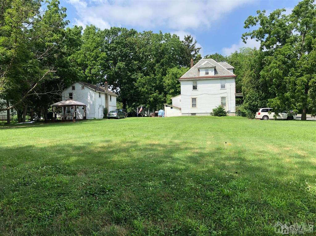 89 Milltown Road East Brunswick, NJ 08816 - Photo 4 of 22 Gallery Image 4