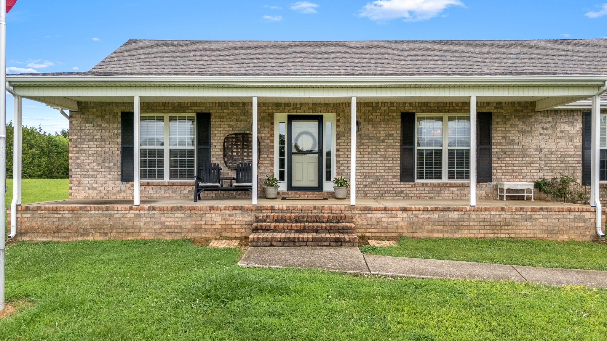 4330 River Lane Milton, TN 37118 - Photo 3 of 44 front view of a house with a yard