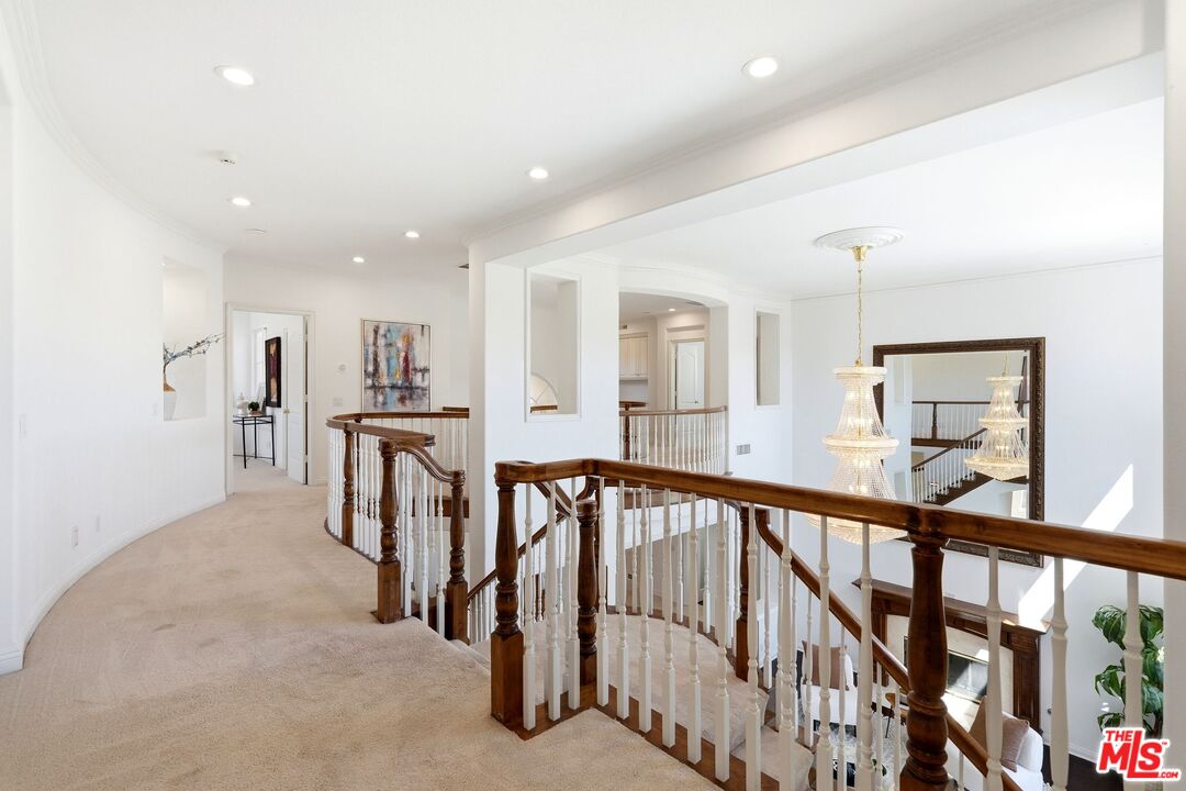 20274 Vía Medici Porter Ranch, CA 91326 - Photo 20 of 56