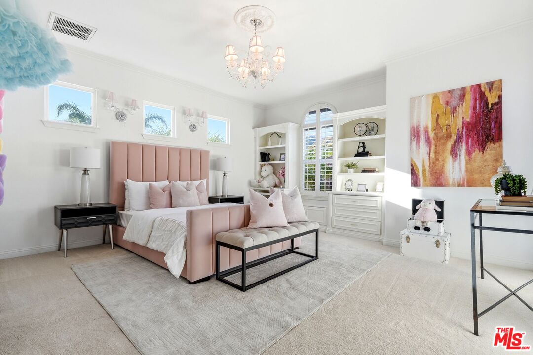 20274 Vía Medici Porter Ranch, CA 91326 - Photo 32 of 56