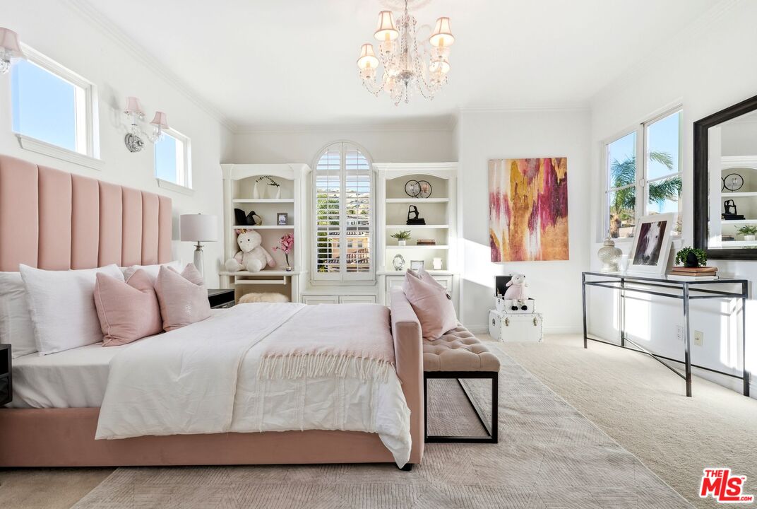 20274 Vía Medici Porter Ranch, CA 91326 - Photo 33 of 56