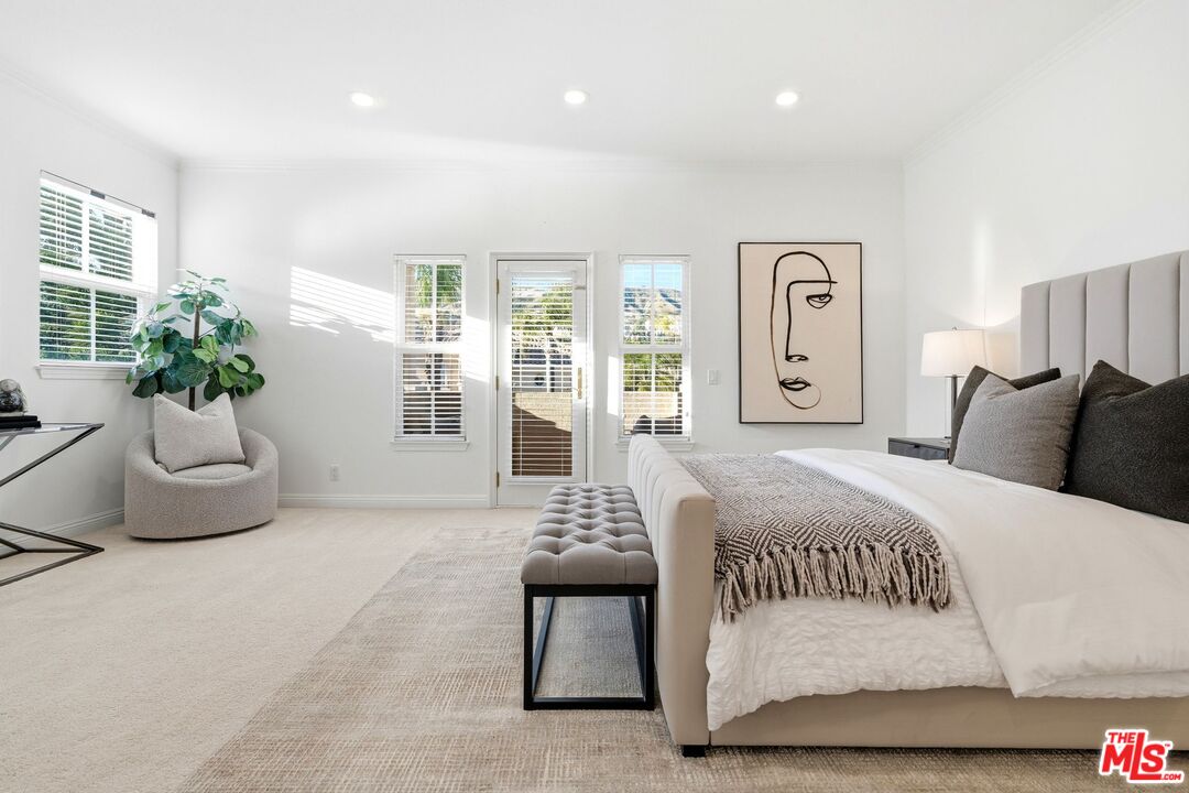 20274 Vía Medici Porter Ranch, CA 91326 - Photo 40 of 56